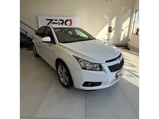 CHEVROLET CRUZE 1.8 LT 16V FLEX 4P AUTOMÁTICO CHEVROLET CRUZE 1.8 LT 16V FLEX 4P AUTOMÁTICO
